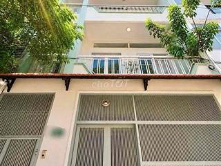 Quận 10 Không Thiếu Nhà. Một Căn Ngang Gần 6m, Ô Tô Vào Nhà