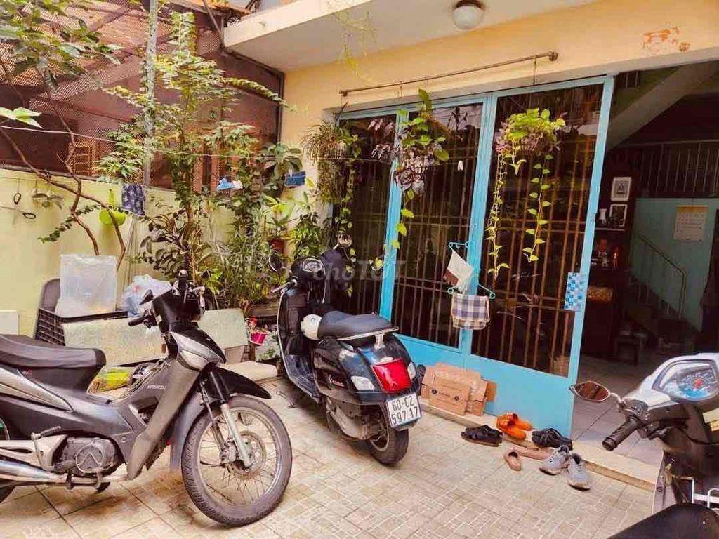 NHÀ 3 TẦNG SÁT MT SƯ VẠN HẠNH, Q10 - DIỆN TÍCH LỚN - 73M2(4.4X17M) 5PN