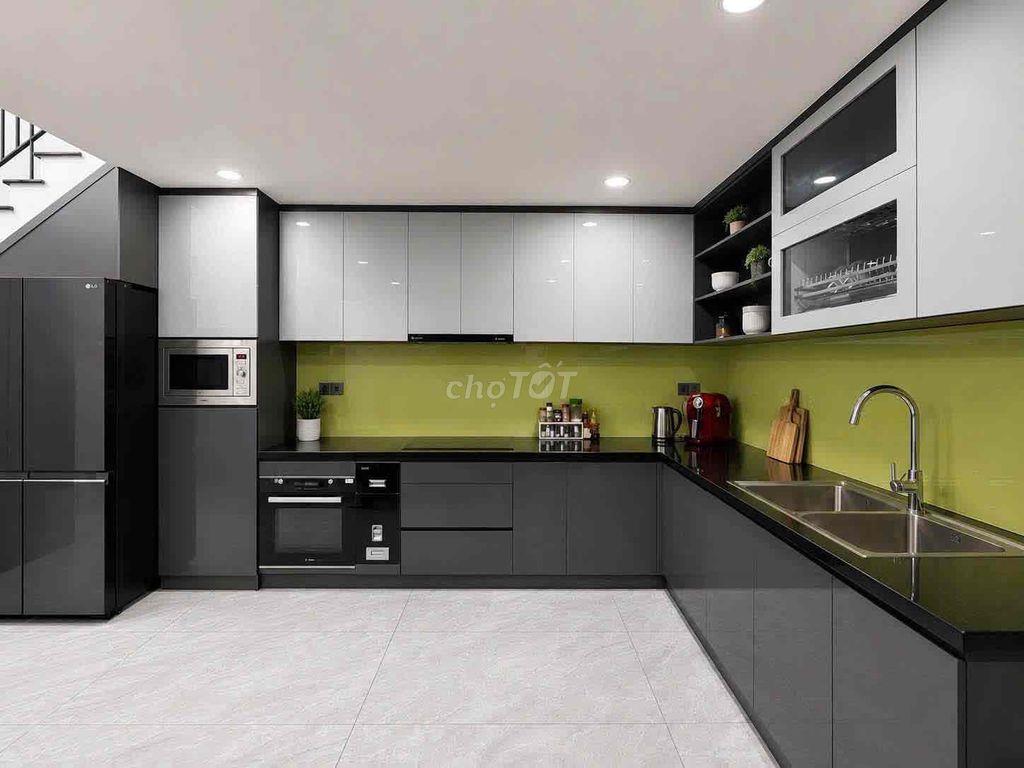 HẺM XE HƠI - GẦN SVĐ PHÚ THỌ - ĐH BÁCH KHOA QUẬN 10.