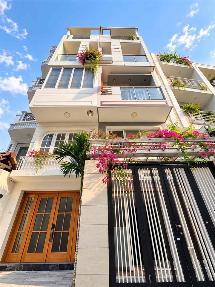 Bán nhà Bình Thạnh 45m2 5 Tầng Hẻm xe hơi thông thoáng
