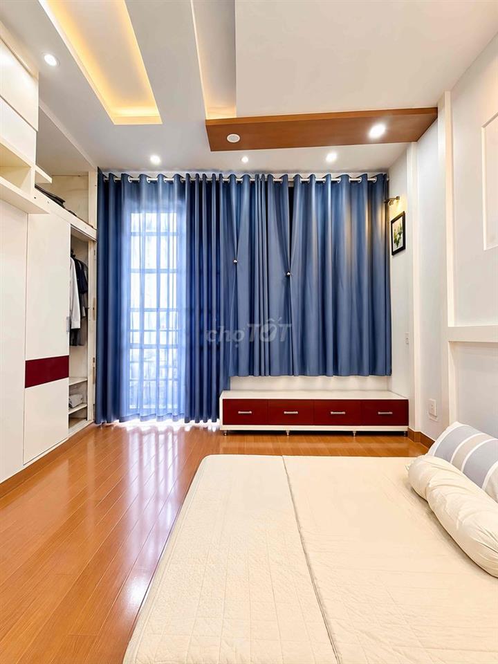 Bán nhà Bình Thạnh 45m2 5 Tầng Hẻm xe hơi thông thoáng