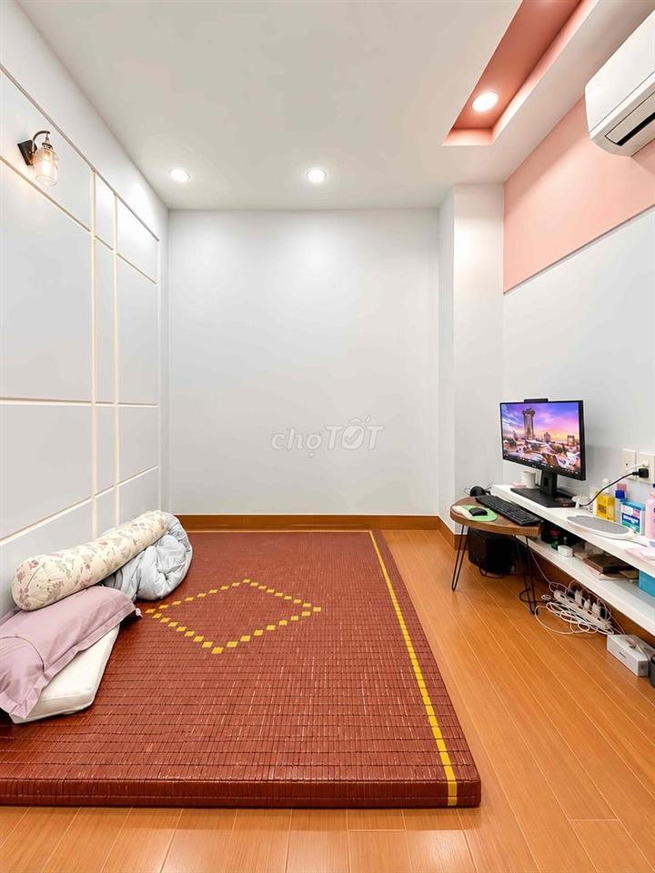 Bán nhà Bình Thạnh 45m2 5 Tầng Hẻm xe hơi thông thoáng