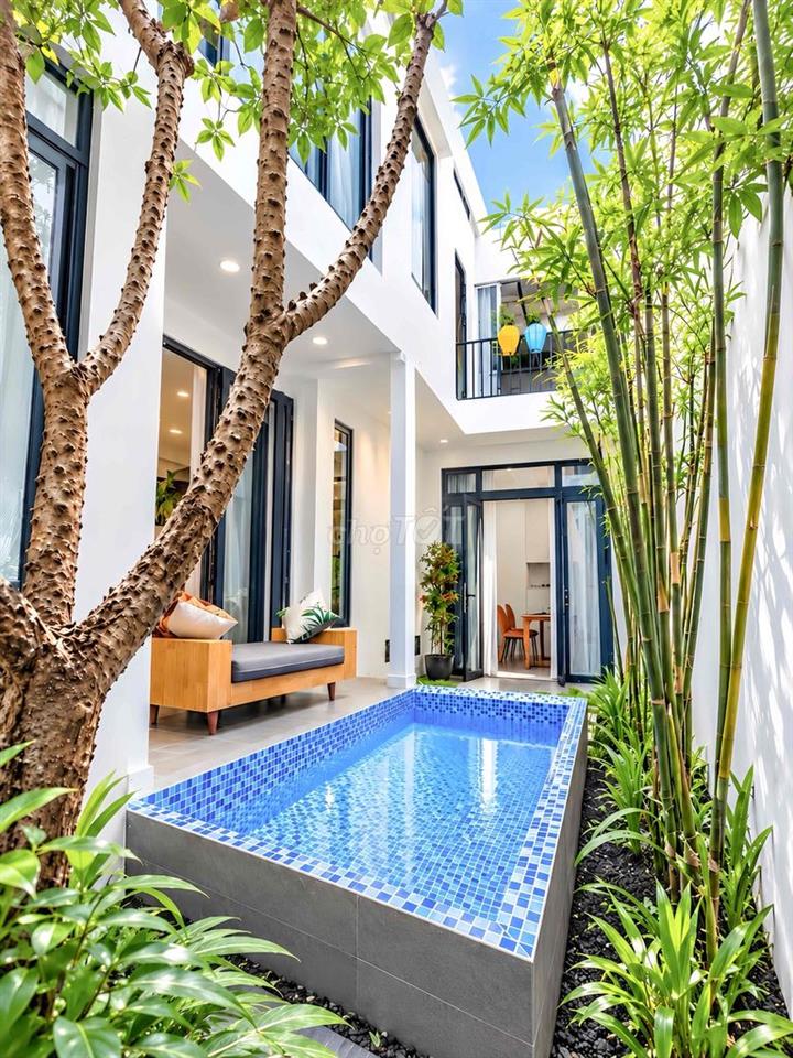 Bán nhà sân vườn 100m2 CN ngang 8m 2 Tầng khuông đất đẹp