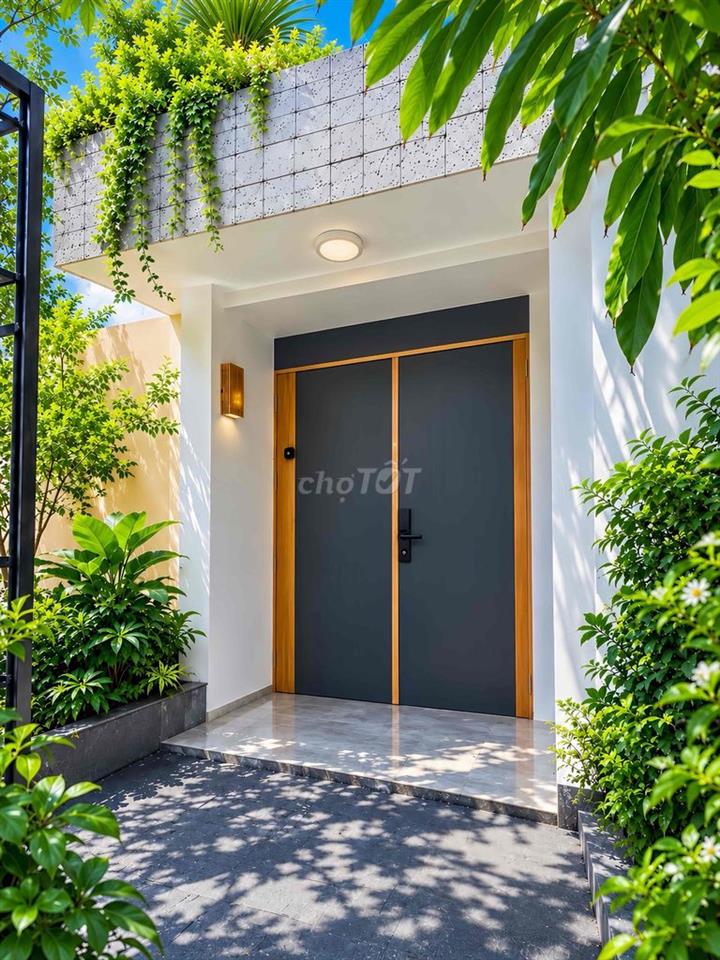Bán nhà sân vườn 100m2 CN ngang 8m 2 Tầng khuông đất đẹp