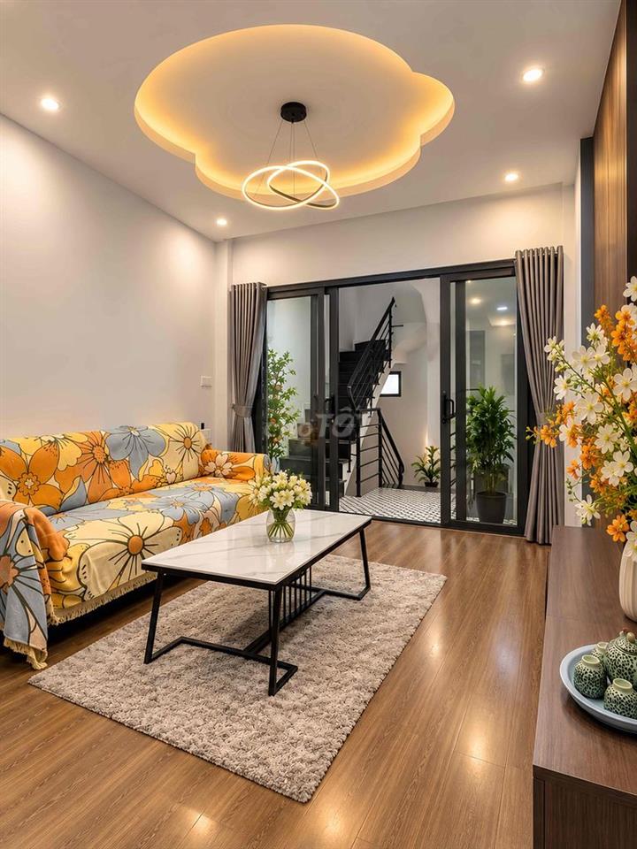 Bán nhà Huỳnh Văn Bánh | 62m2 5 Tầng 4PN Thang máy Gara