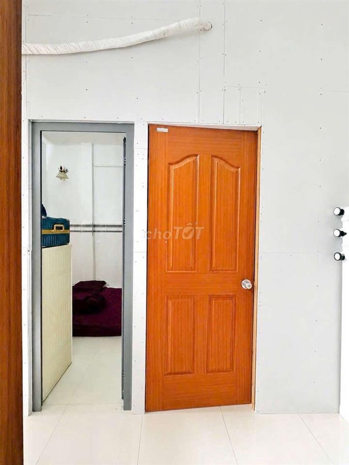 NGUYỄN VĂN ĐẬU, NGANG 4, NỞ HẬU 1M5, HẺM 3 GÁC THÔNG 4 PHÍA, Ở NGAY
