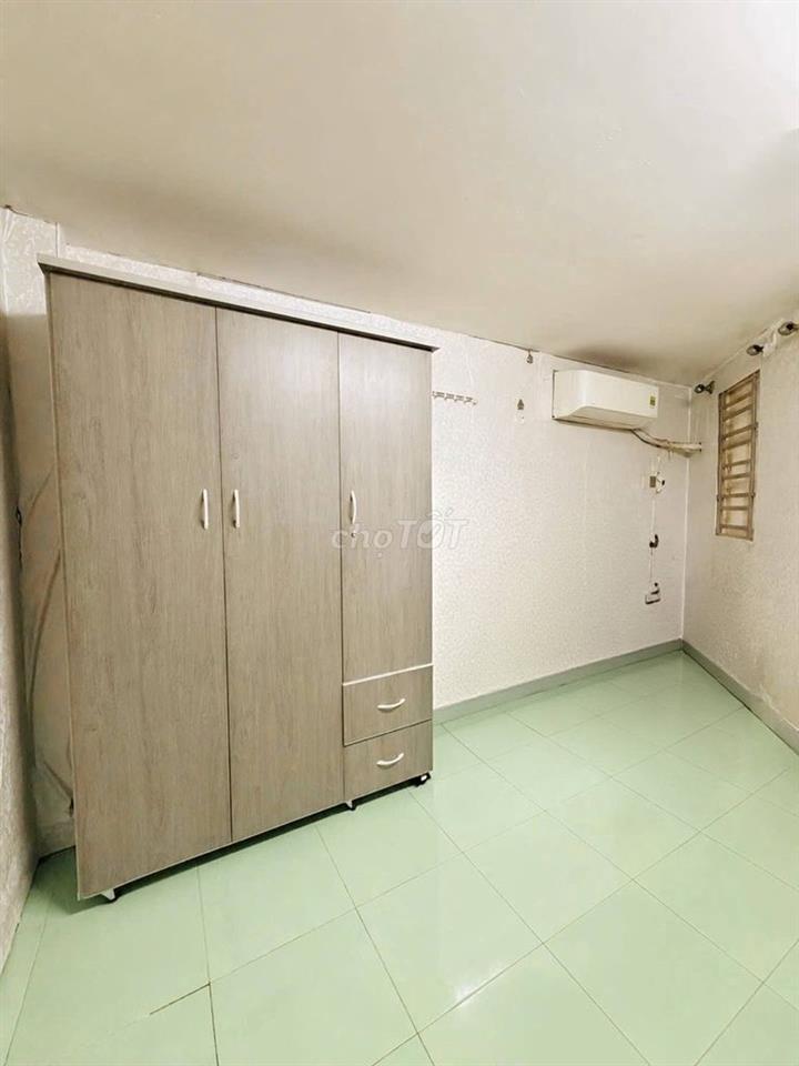 MẶT TIỀN PHẠM VĂN ĐỒNG, MẶT SAU HXT, DT 30M2 x 3 TẦNG BTCT