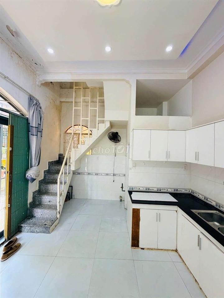 NGUYỄN THƯỢNG HIỀN, HXH, 3 TẦNG, CÁCH MẶT TIỀN 2 CĂN, CHỈ 3.x TỎI