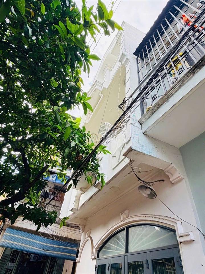NGUYỄN THƯỢNG HIỀN, HXH, 3 TẦNG, CÁCH MẶT TIỀN 2 CĂN, CHỈ 3.x TỎI