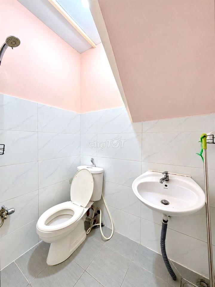 HOÀNG HOA THÁM, 28M2, HẺM XE HƠI CÁCH 1 CĂN, NGANG HIẾM 4,6M