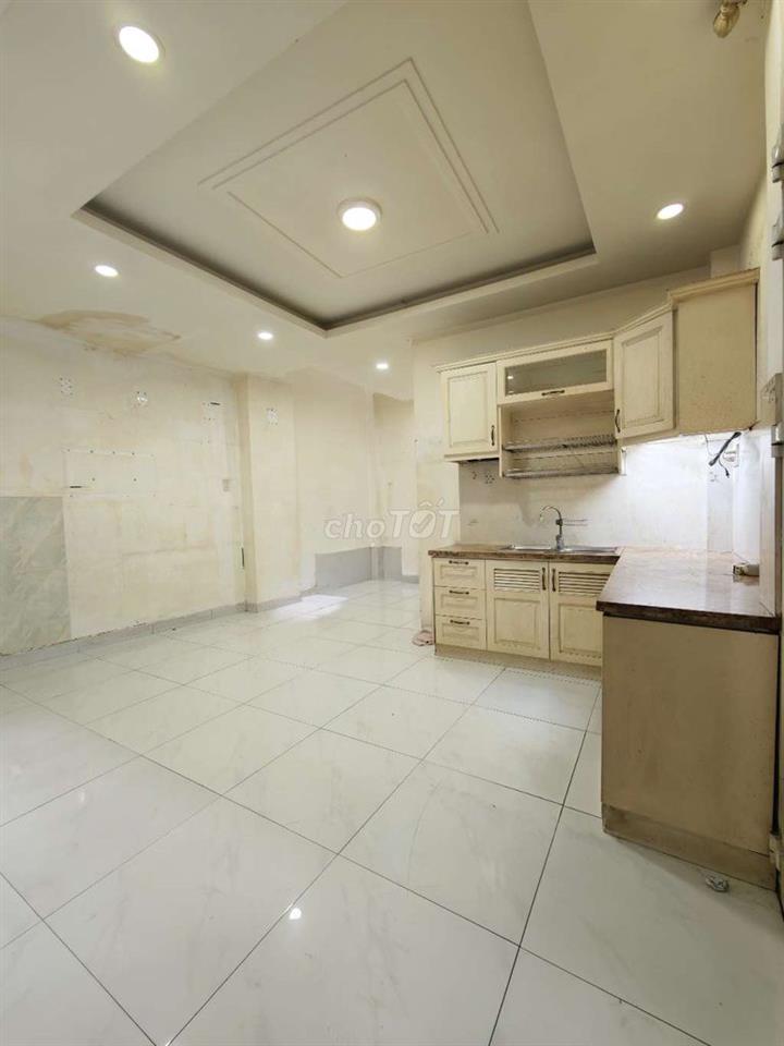 PHAN ĐĂNG LƯU, NGANG 6.7M, DTSD 150M2, 5 TẦNG BTCT, HẺM XE HƠI