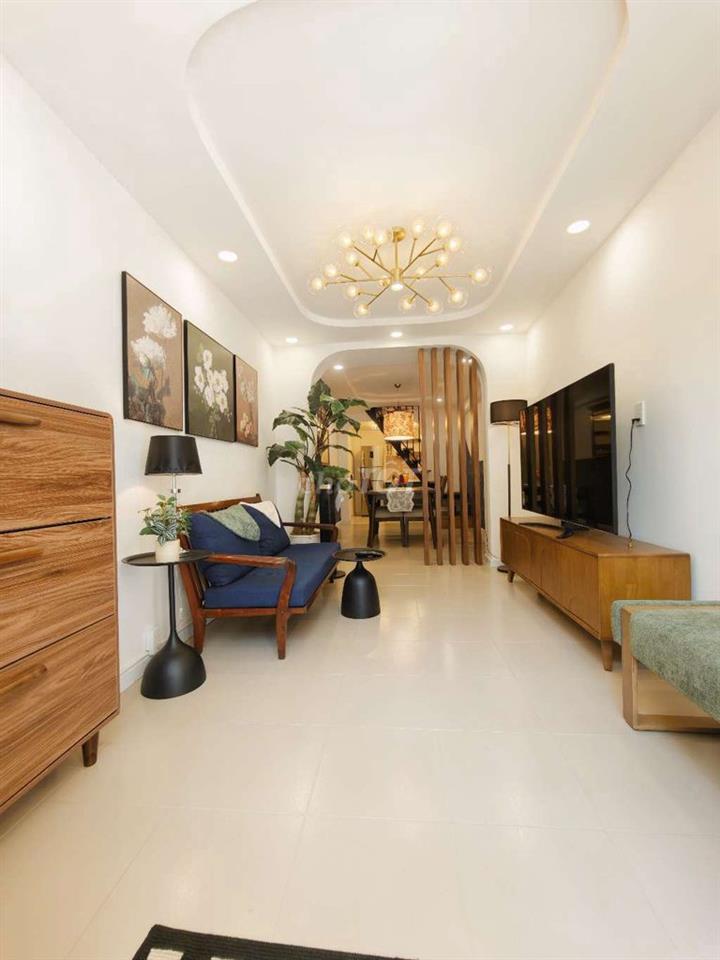 NGÃ 4 PHÚ NHUẬN, SD 108M2, 3T BTCT, SÂN ĐỂ XE SIÊU RỘNG