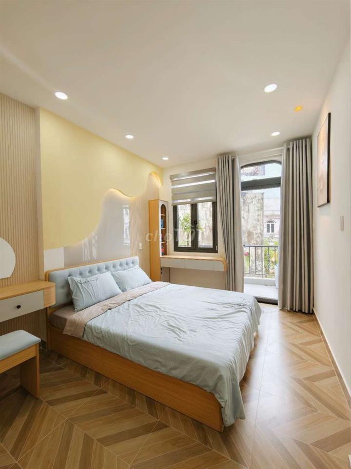 50M2, NGUYỄN T. HIỀN, BÌNH THẠNH, 3T, 3PN, SÂN THƯỢNG SIU TO