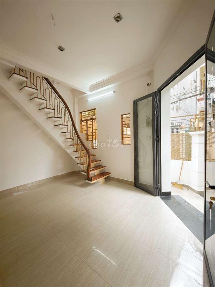 NGÃ TƯ PN, 43M2, CĂN GÓC 2 MẶT HẺM VF3, K0 LỘ GIỚI
