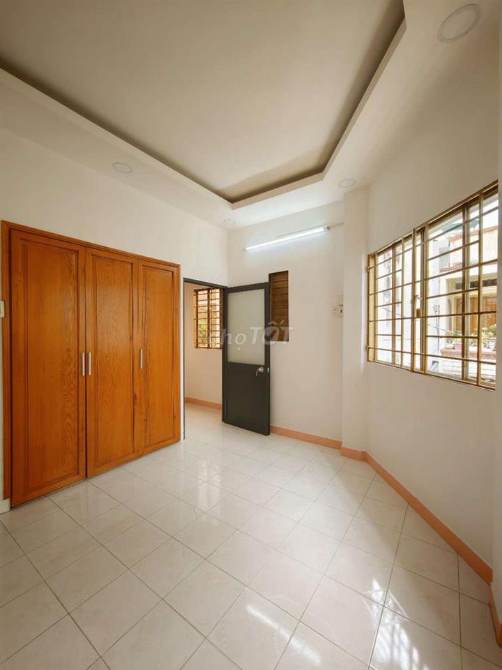 NGÃ TƯ PN, 43M2, CĂN GÓC 2 MẶT HẺM VF3, K0 LỘ GIỚI
