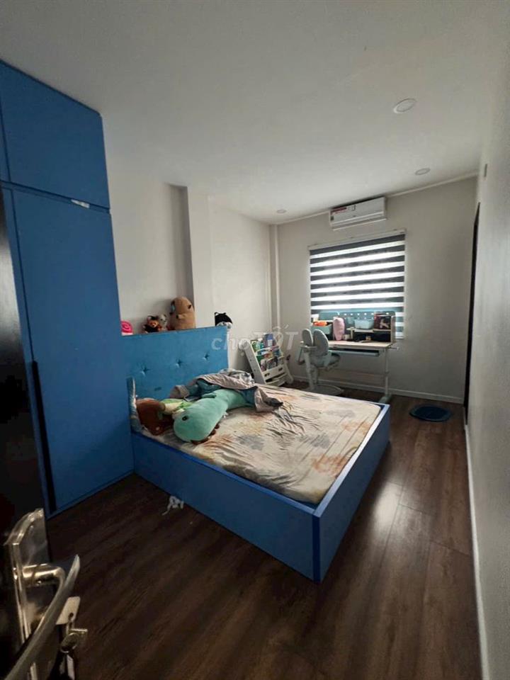 BÁN NHÀ 1 TRỆT 2 LẦU SÂN THƯỢNG TRƯỚC SAU, 70M2, 4PN- KDC BÌNH HÒA