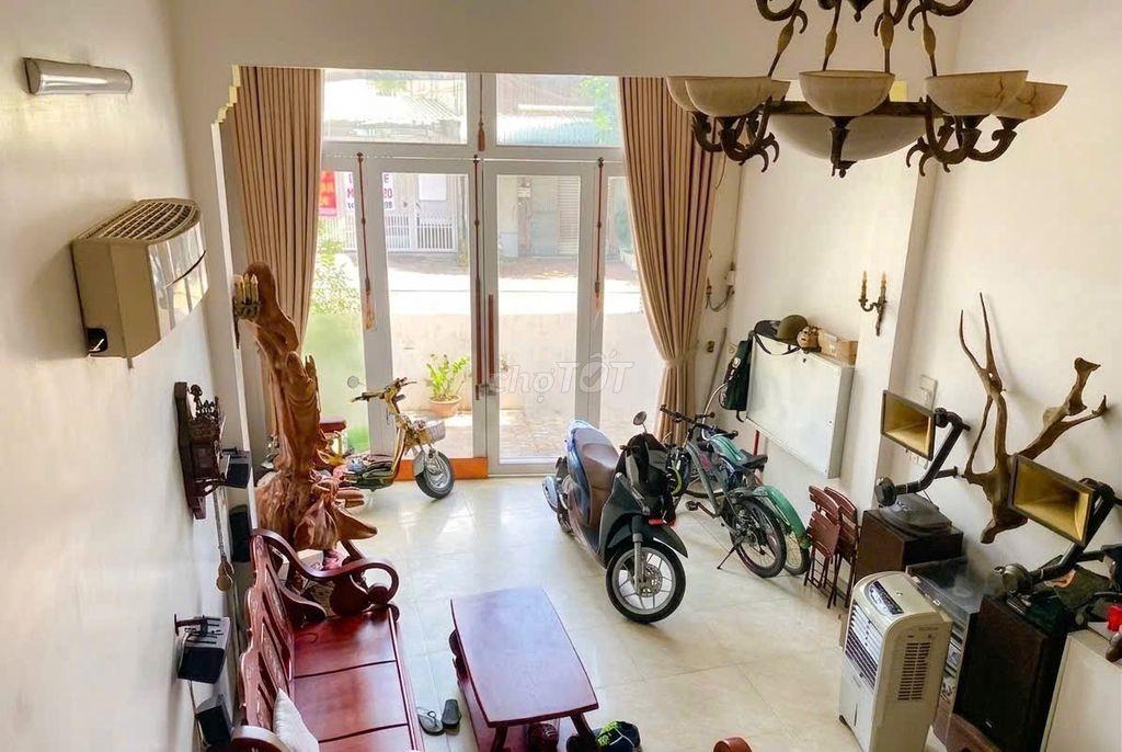 CHO THUÊ NHÀ KINH DOANH 1 TRỆT 3 LẦU, SÂN THƯỢNG, 5PN