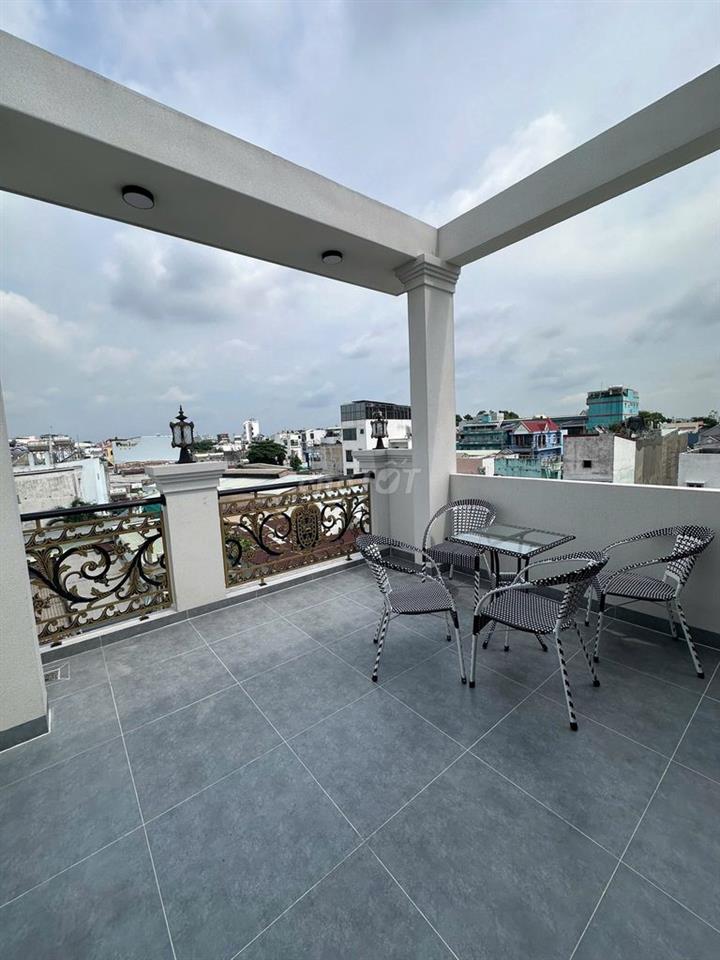 BÁN NHÀ 1 TRỆT 2 LẦU SÂN THƯỢNG MỚI 100%, 80M2, 4PN, NỘI THẤT HẺM 6M