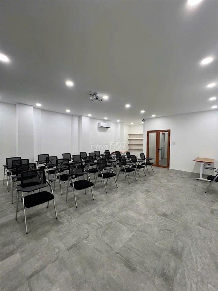 CHO THUÊ TÒA NHÀ KD MẶT TIỀN, 1 TRỆT 3 LẦU, 570M2 TẠI  Q.GÒ VẤP HCM