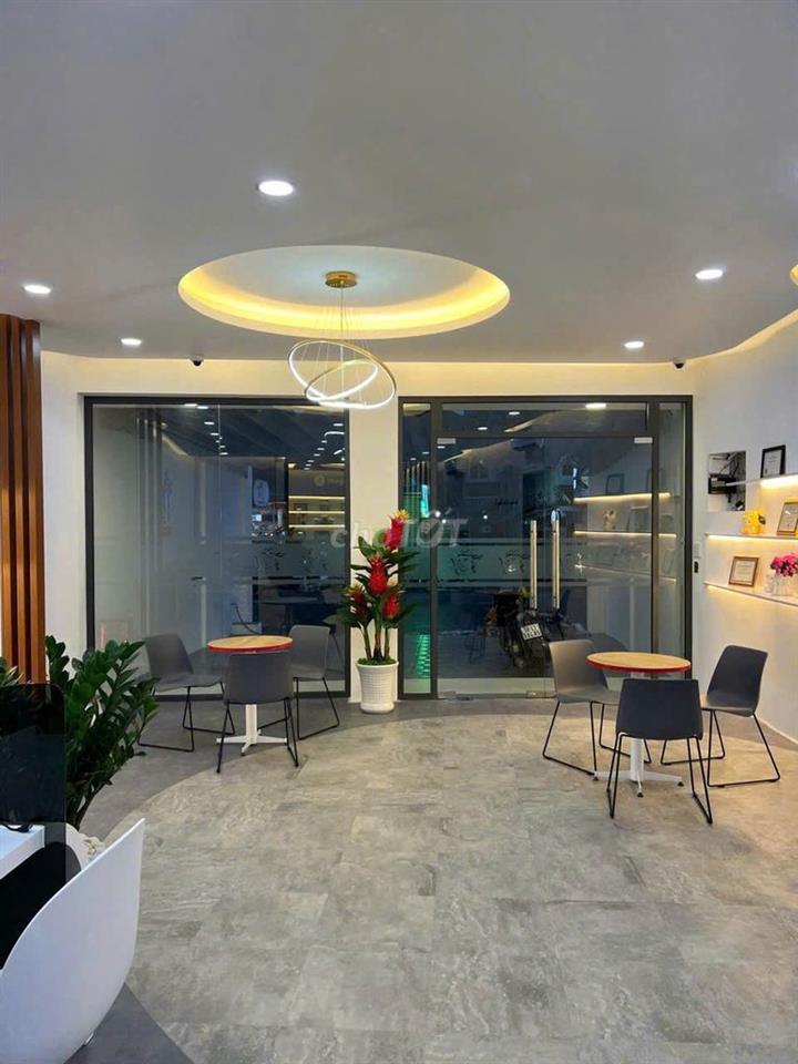 CHO THUÊ TÒA NHÀ KD MẶT TIỀN, 1 TRỆT 3 LẦU, 570M2 TẠI  Q.GÒ VẤP HCM