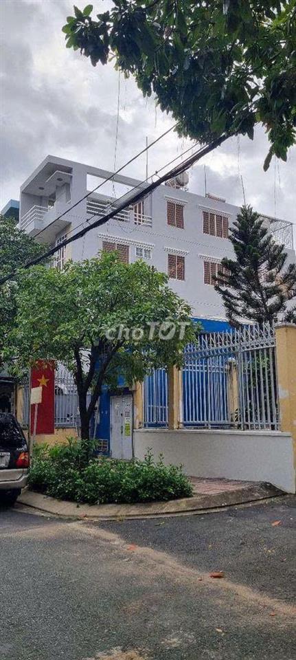 Bán nhà 1 trệt 3 lầu, 77m2, 6pn- 3 mặt thoáng- tại Linh Chiểu,Thủ Đức 
