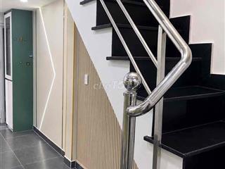 chính chủ nhà đẹp Hàng Xanh gần hẻm xe tải 3 tỷ nhỉnh