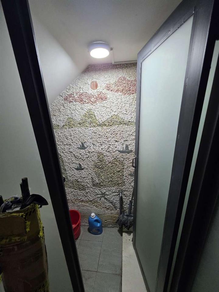 Cho thuê phòng trọ giá rẻ có máy lạnh 2,5 triệu / tháng 