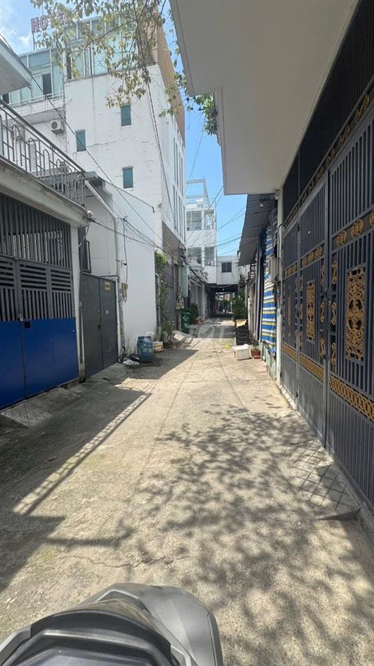 BÁN NHÀ· VỪA Ở VỪA CHO THUÊ 2T + 3 PHÒNG TRỌ LINH XUÂN, TĐ chỉ 4.x tỷ