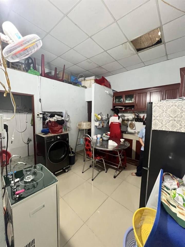 Bán nhà trung tâm Linh Xuân Hoàng Cầm, 105m2,chỉ 45tr/m2, HXH, Thủ Đức