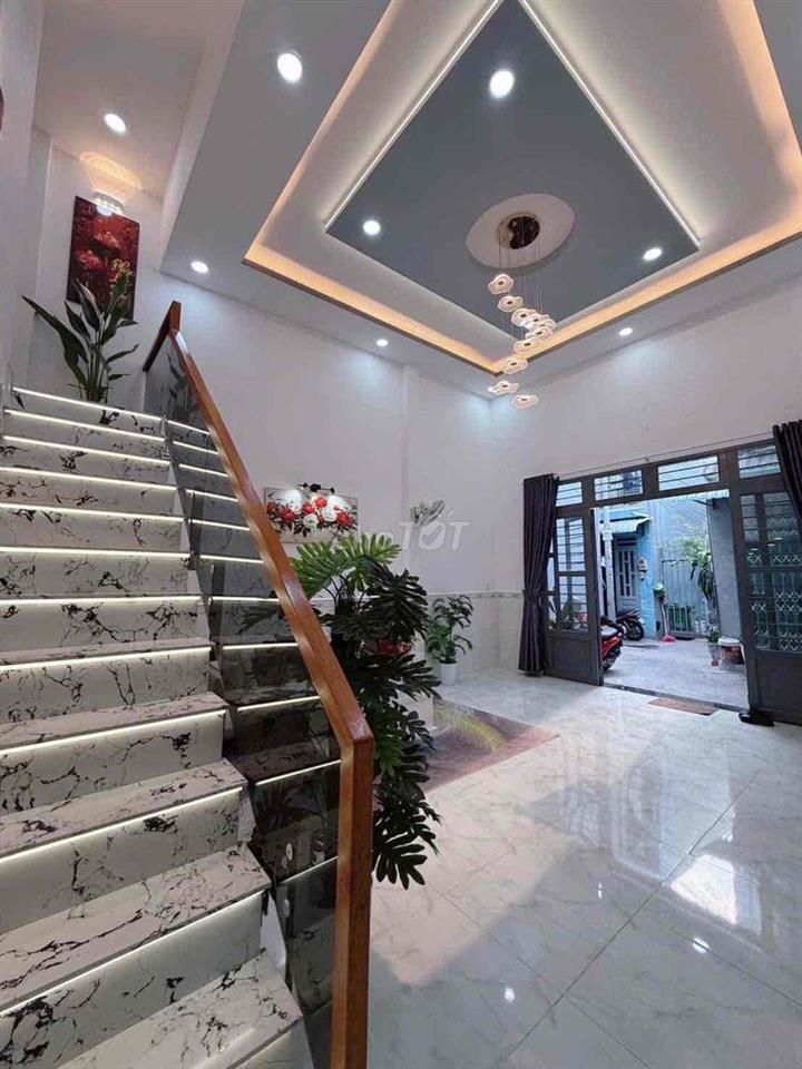 Q12 LÊ VĂN KHƯƠNG NHÀ ĐẸP DT RỘNG 5x13 GIÁ 2,29 TỶ