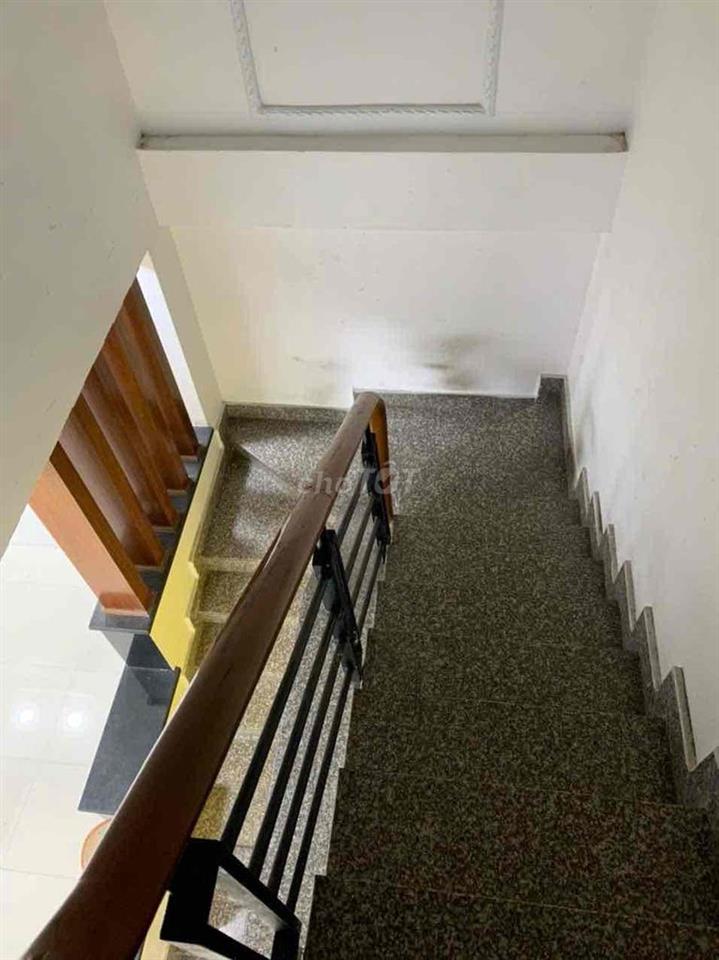 CHO THUÊ NHÀ RỘNG ĐẸP 4x14 2 LẦU HẺM XE HƠI