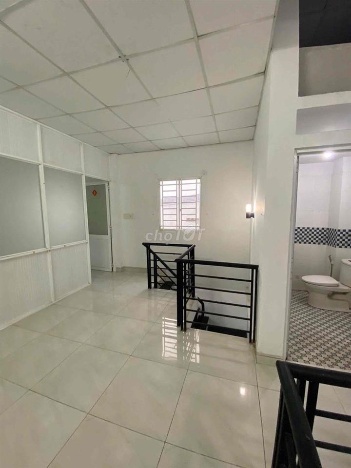 CHO THUÊ NHÀ RỘNG 4,5x20 2LẦU HẺM ÔT Ô