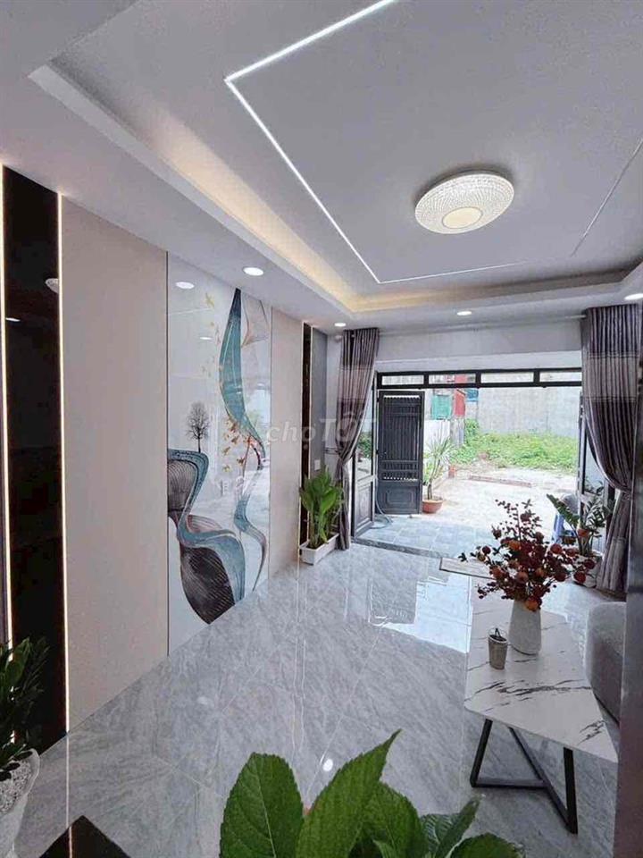 CHÍNH CHỦ CẦN BÁN NHÀ ĐẸP 3 LẦU 4PN ĐÚC CỨNG CÁP