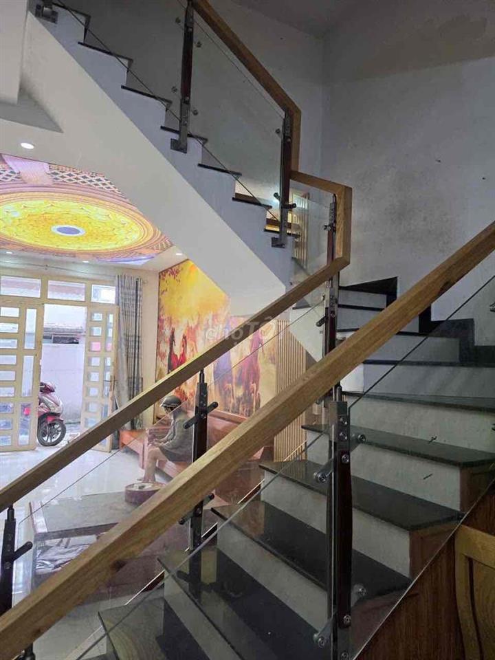 CHO THUÊ NÀH VỊ TRÍ ĐẸP RỘNG RÃI 2PN2WC 10tr