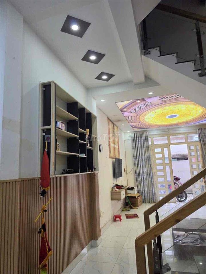 CHO THUÊ NÀH VỊ TRÍ ĐẸP RỘNG RÃI 2PN2WC 10tr