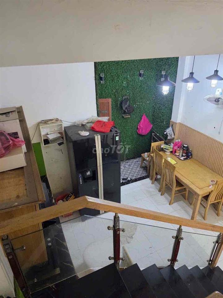 CHO THUÊ NÀH VỊ TRÍ ĐẸP RỘNG RÃI 2PN2WC 10tr