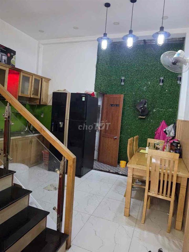 CHO THUÊ NÀH VỊ TRÍ ĐẸP RỘNG RÃI 2PN2WC 10tr