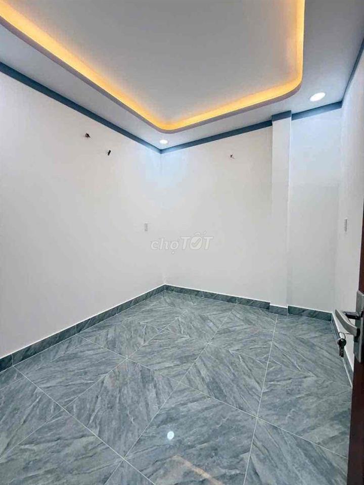 CHỊ GỞI BÁN VÌ KẸT TIỀN NHÀ MỚI 100% 4,5x14 3PN2WC