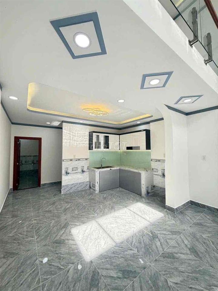 CHỊ GỞI BÁN VÌ KẸT TIỀN NHÀ MỚI 100% 4,5x14 3PN2WC