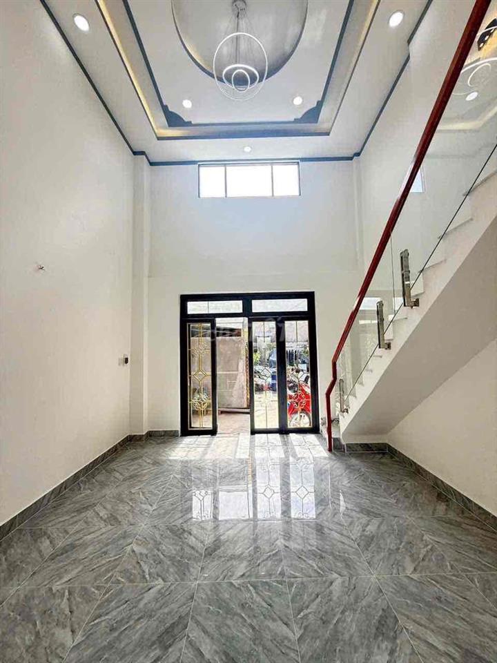 CHỊ GỞI BÁN VÌ KẸT TIỀN NHÀ MỚI 100% 4,5x14 3PN2WC