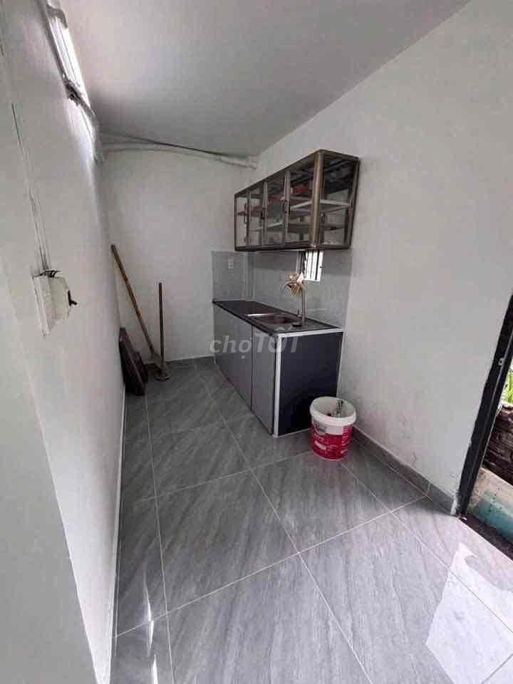 CHO THUÊ NHÀ RỘNG NGANG 5,7m 3PN2WC GIÁ 10,5