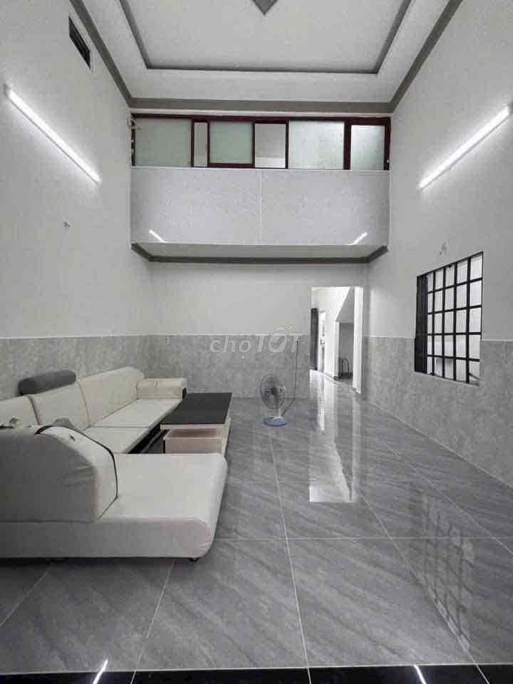 CHO THUÊ NHÀ RỘNG NGANG 5,7m 3PN2WC GIÁ 10,5