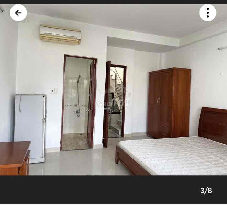 PHÒNG TRỌ ĐẸP THOÁNG CÓ BANCON MÁY LẠNH