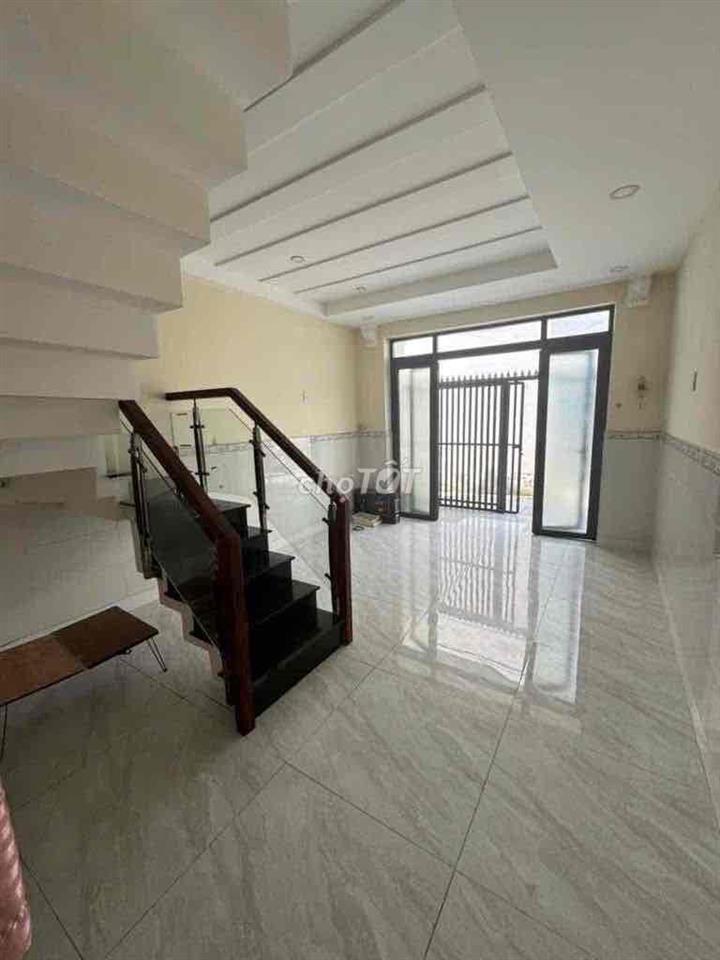CHO THUÊ NHÀ CẠNH SÔNG ĐƯỜNG XE TẢI THOÁNG MÁT
