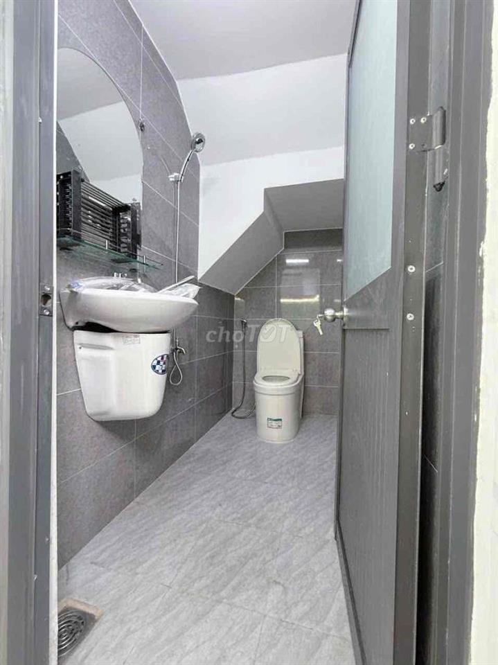 BÁN NHÀ GIÁ RẺ THẠNH LỘC 15 THỔ CƯ CHUẨN CHỈNH
