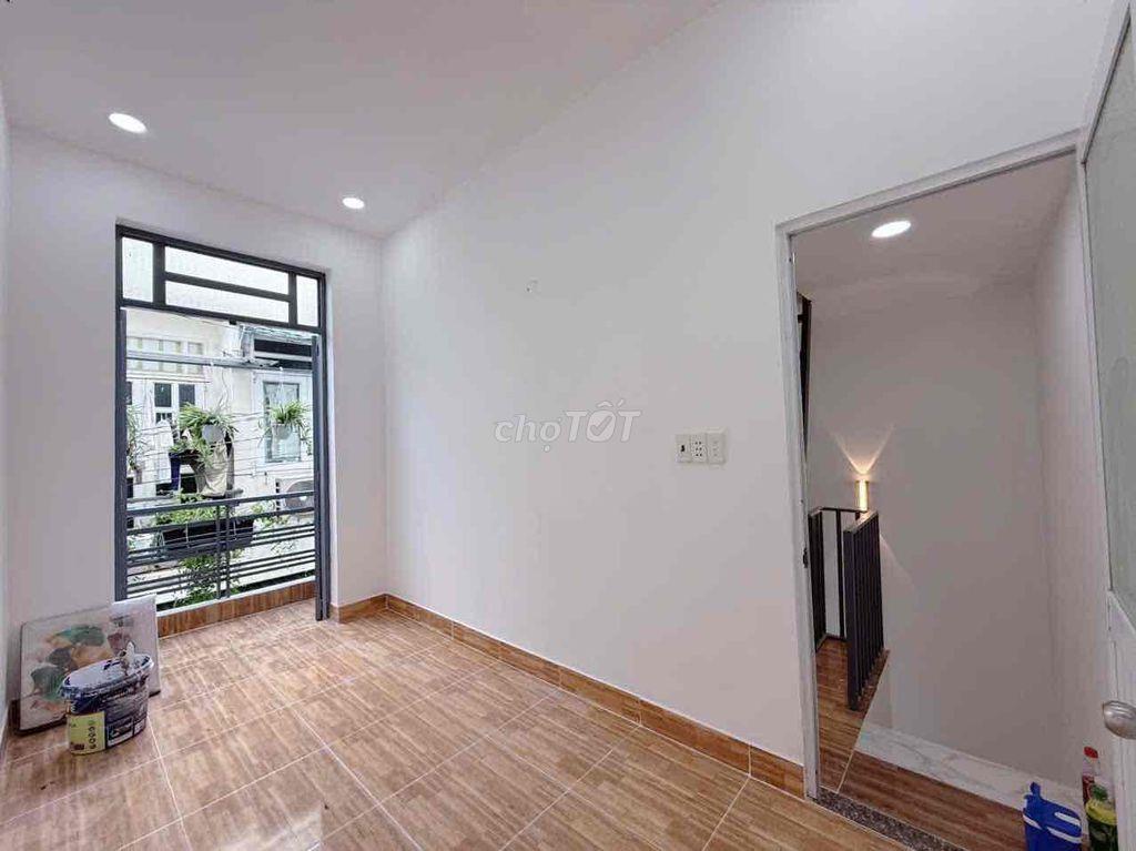 BÁN NHÀ GIÁ RẺ THẠNH LỘC 15 THỔ CƯ CHUẨN CHỈNH
