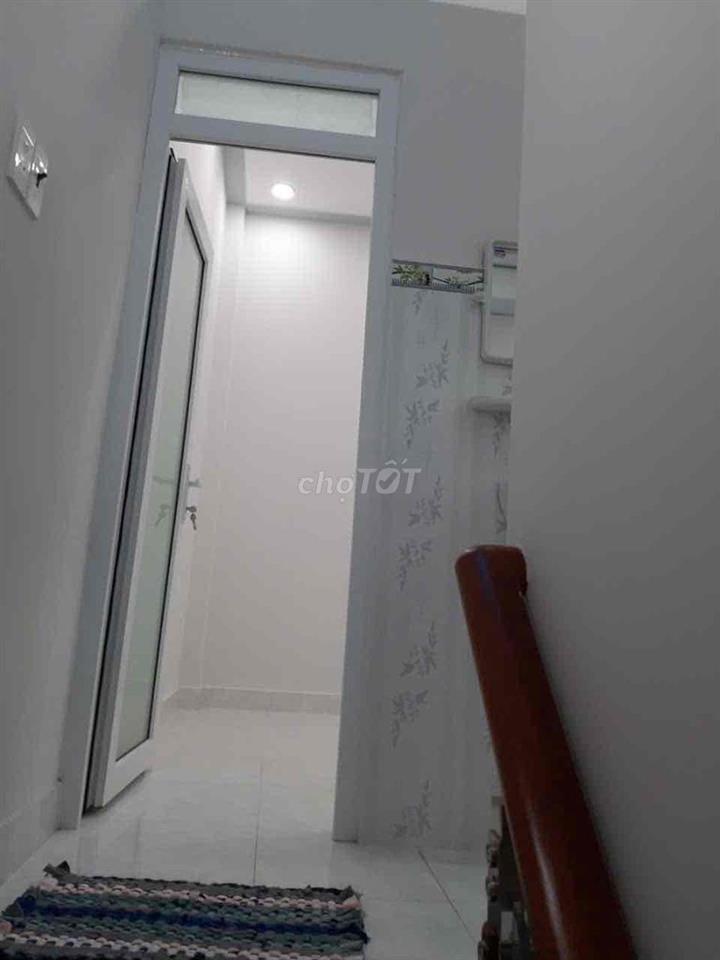 CHO THUÊ NHÀ KO NGẬP 4X7 2LẦU 2PN2WC 7tr