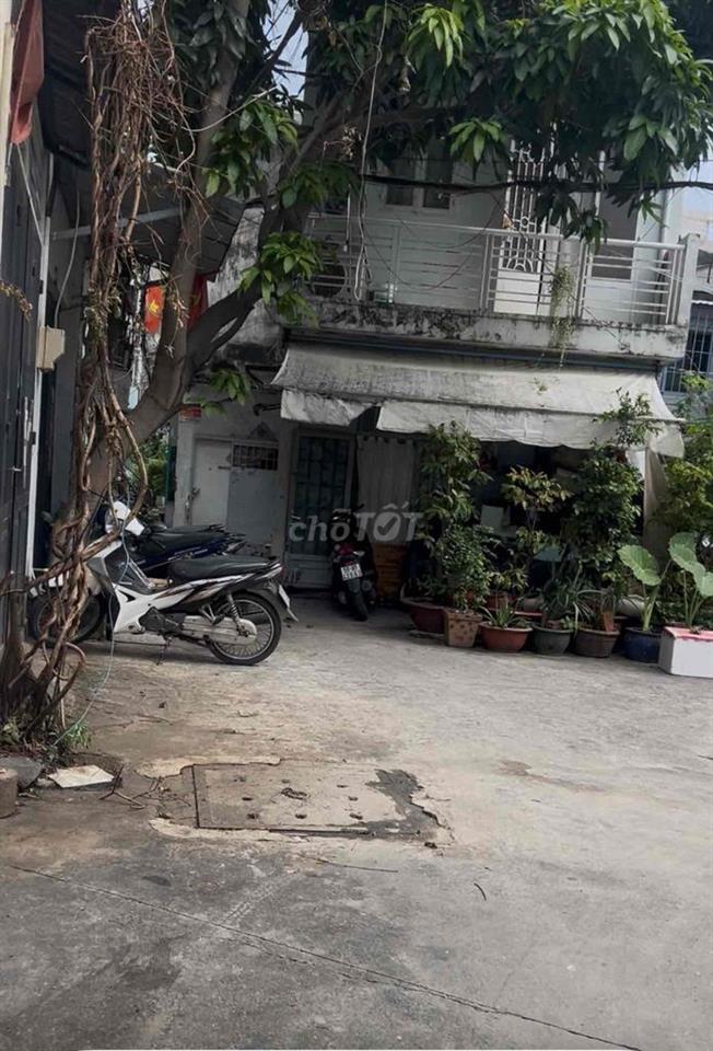 CHO THUÊ NHÀ RỘNG 4x20 VỊ TRÍ ĐẸP KO NGẬP 8,5tr