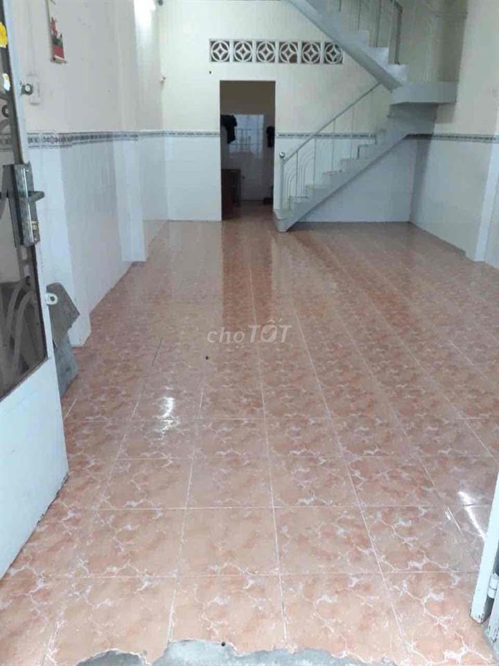 CHO THUÊ NHÀ VỊ TRÍ ĐẸP GIÁ RẺ 4X10 2 LẦU 10TR