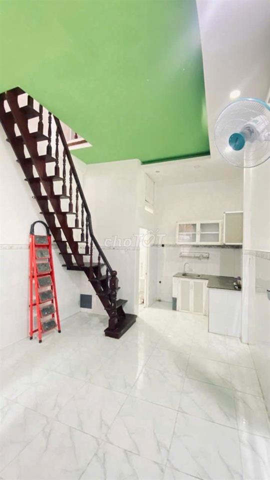 NHÀ GẦN CHỢ PHAN VĂN TRỊ - THÍCH HỢP Ở HOẶC CHO THUÊ – GIÁ 3.x T.y